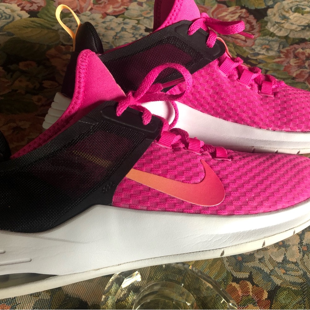 NIKE AIR MAX BELLA shoes - Picture 6 of 7